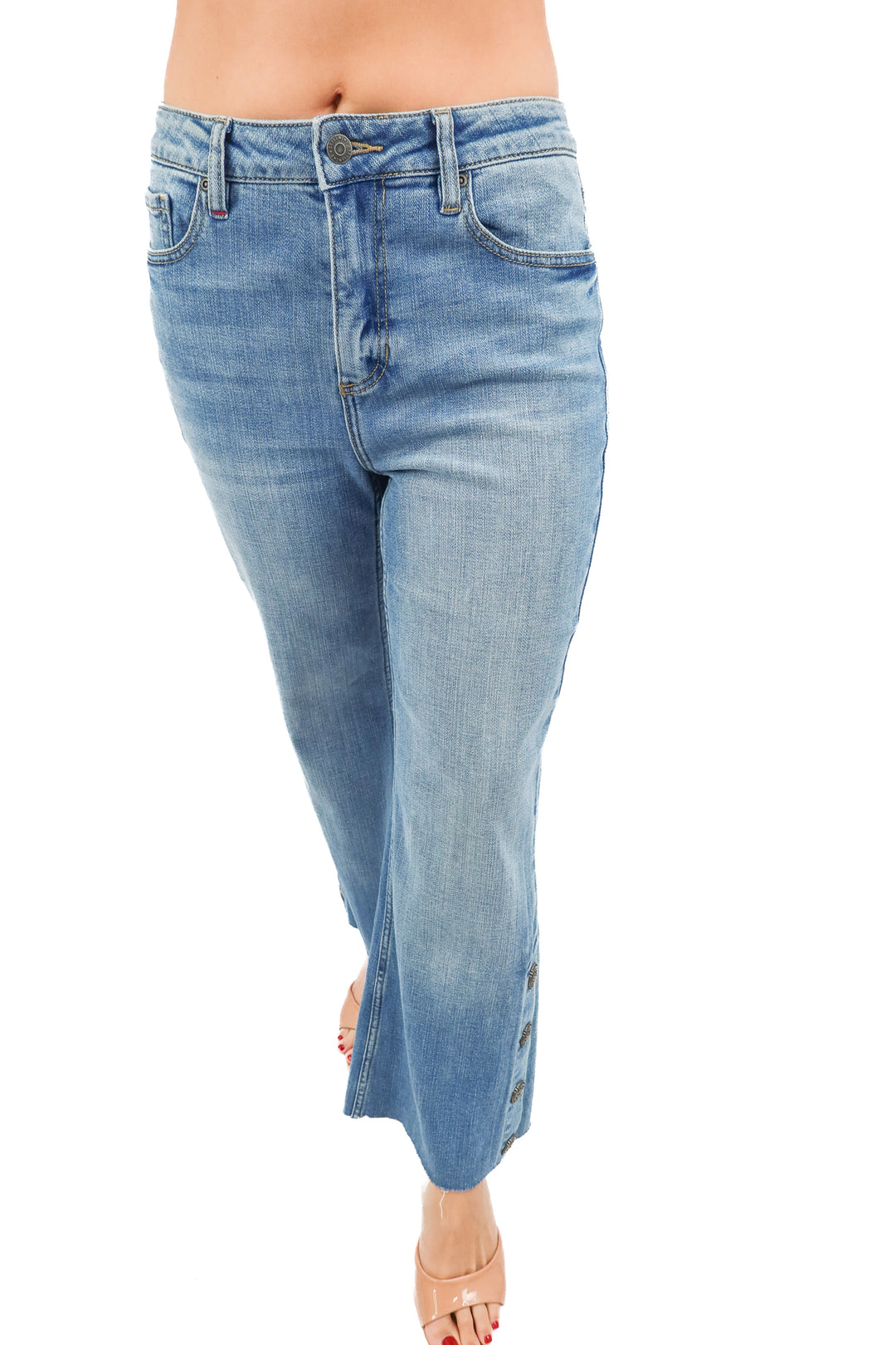 idyllwind lightwash bell bottom button jeans (6)
