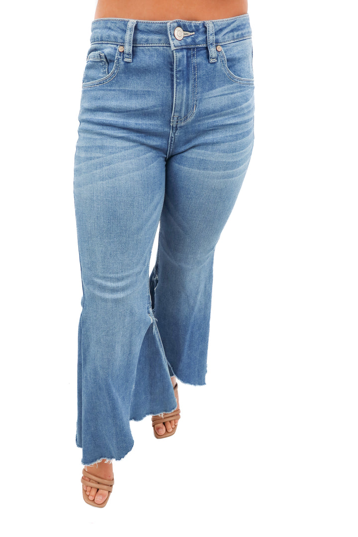 shyanne light wash split hem bell bottom jeans (28)