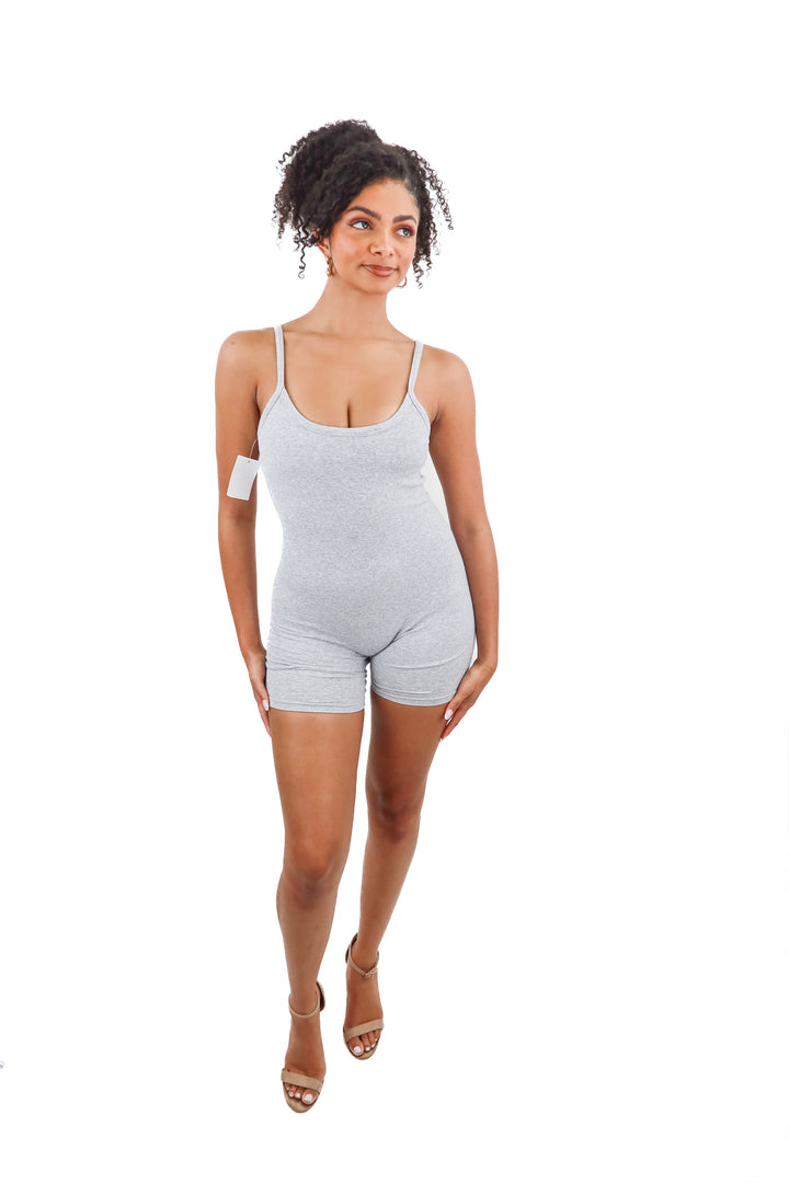 alo grey ribbed onesie shorts (S/M)