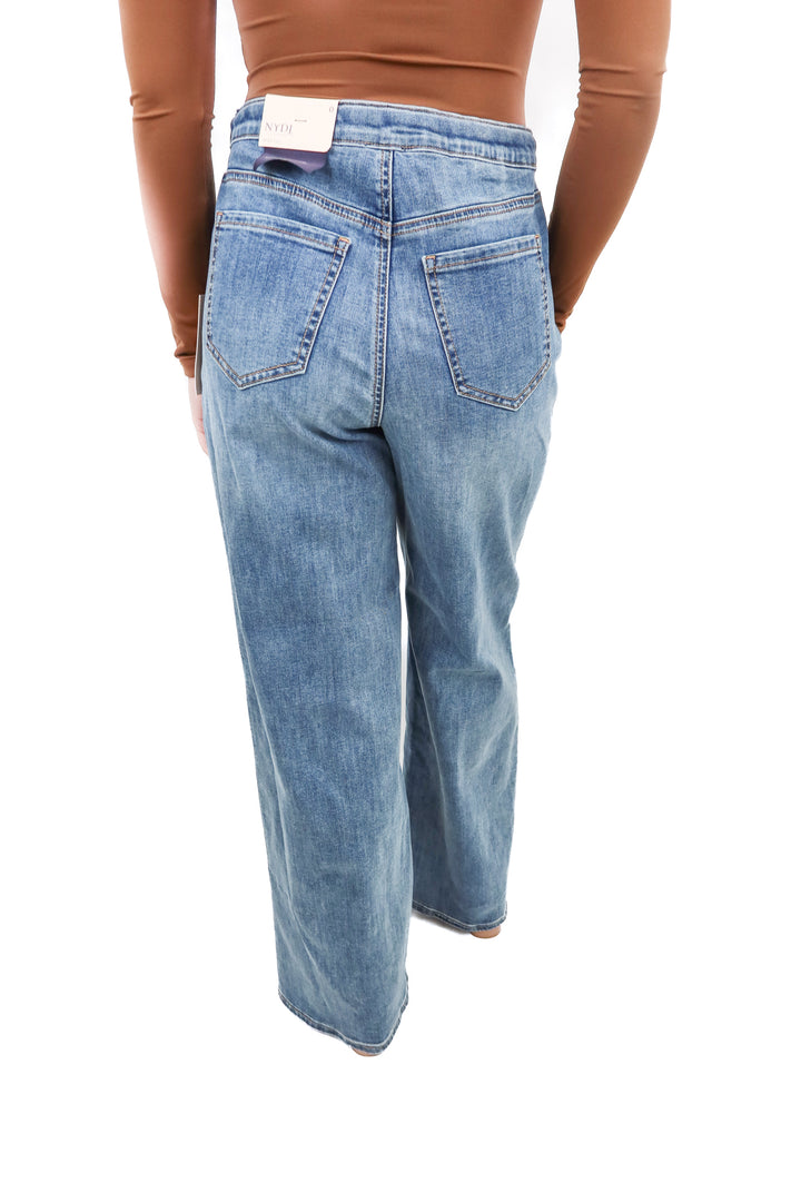 nydj light wash wide leg jeans NWT (0; retail $119)