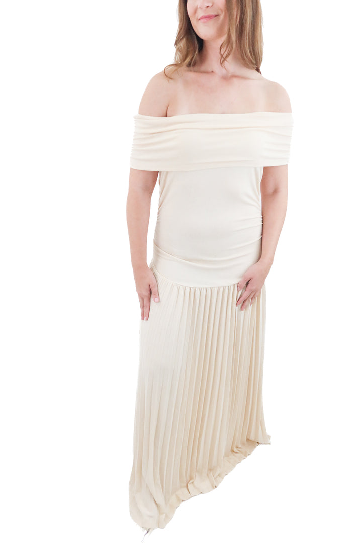 nina cheyenne cream off the shoulder maxi dress (xl)