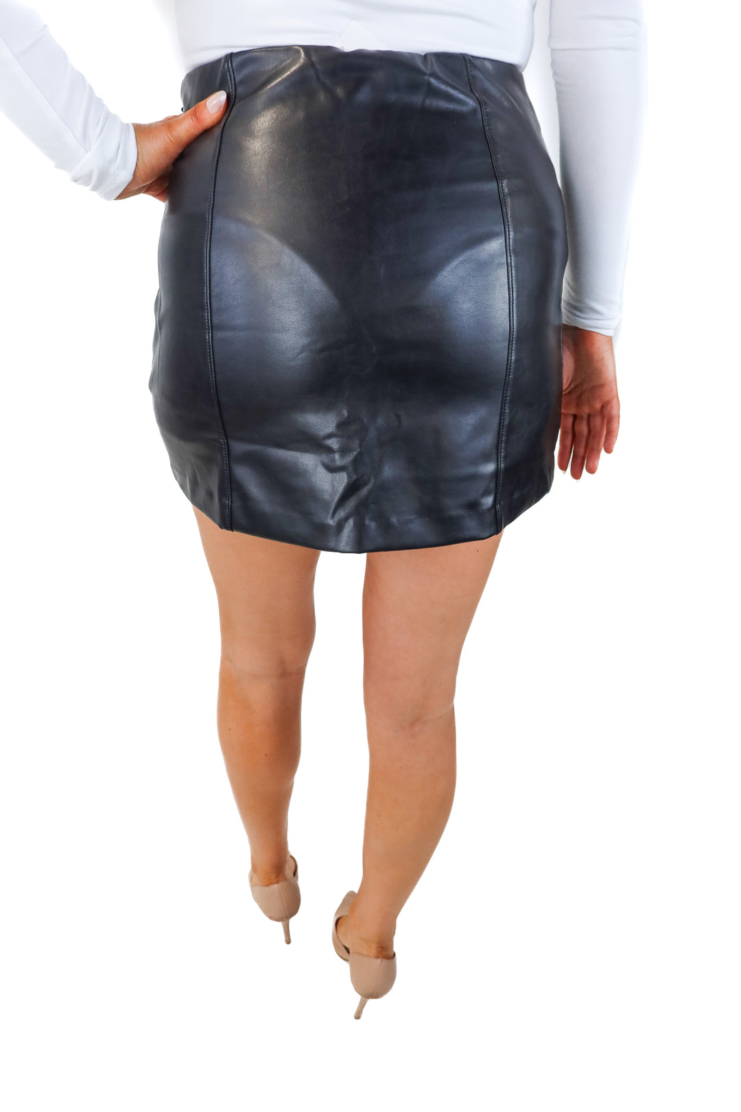 abercrombie & fitch black vegan leather skort NWT (m; retail $60)