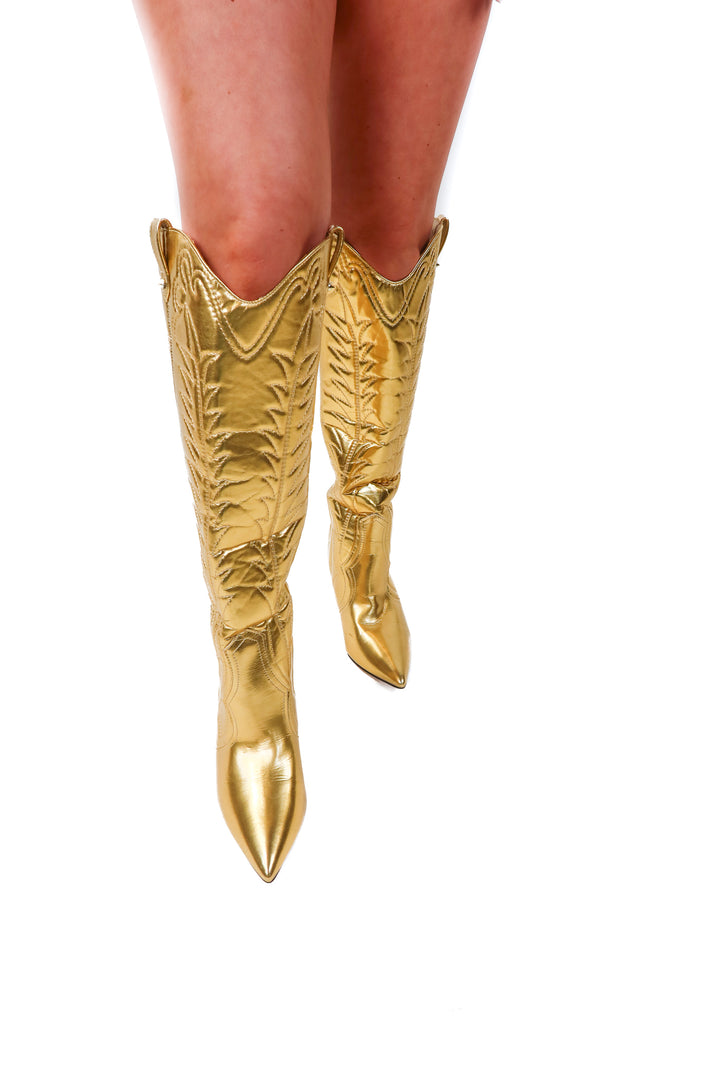 AUCTION ego gold heeled cowboy boots (10)- ends 5/20 at 8pm CT