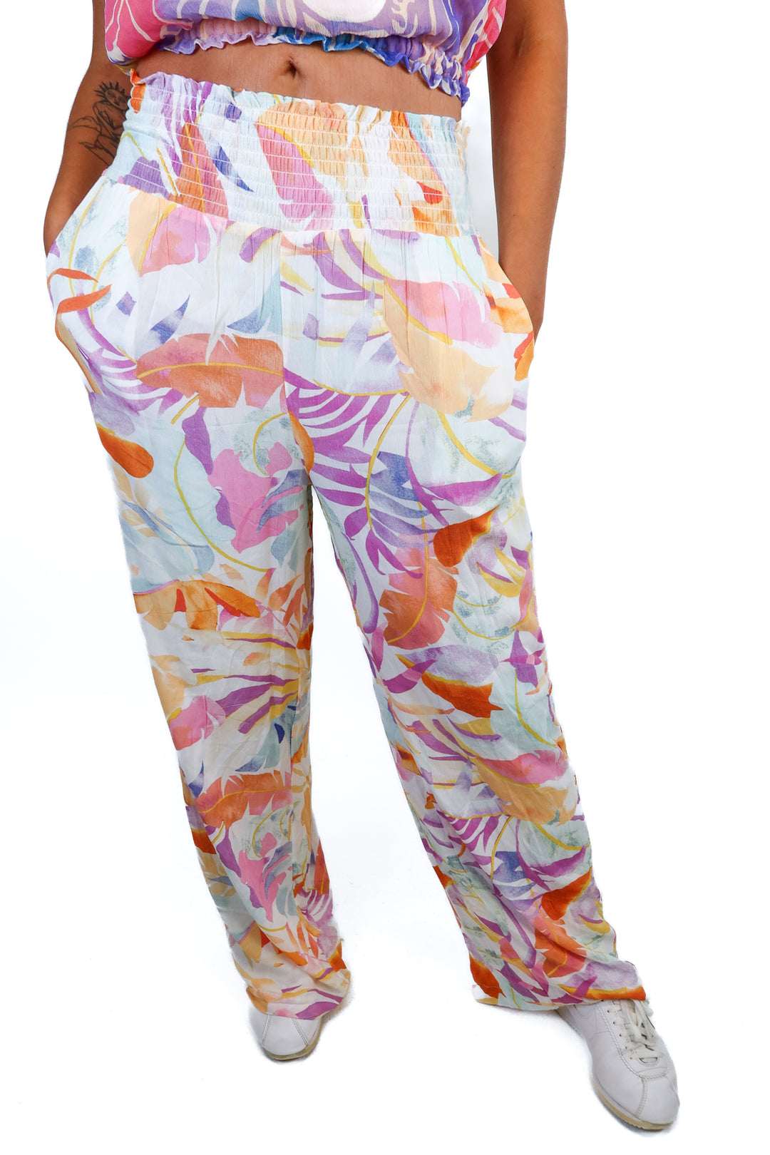 Z Supply Tropical Floral Smock Waist Pants NWT (M; retail $64)