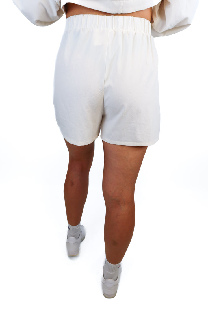 Alo cream textured short (S; retail $68)*