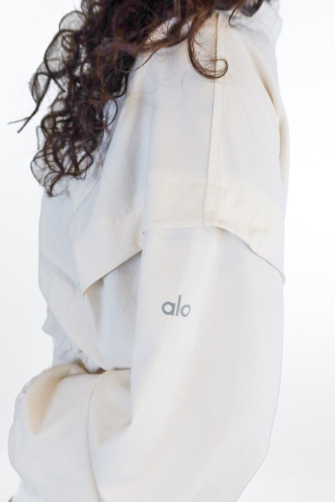 Alo Cream Lightweight Drawstring Waist Jacket (M; retail $158)