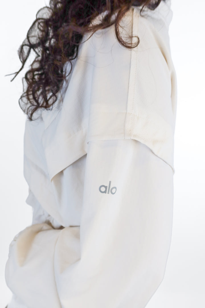 Alo Cream Lightweight Drawstring Waist Jacket (M; retail $158)