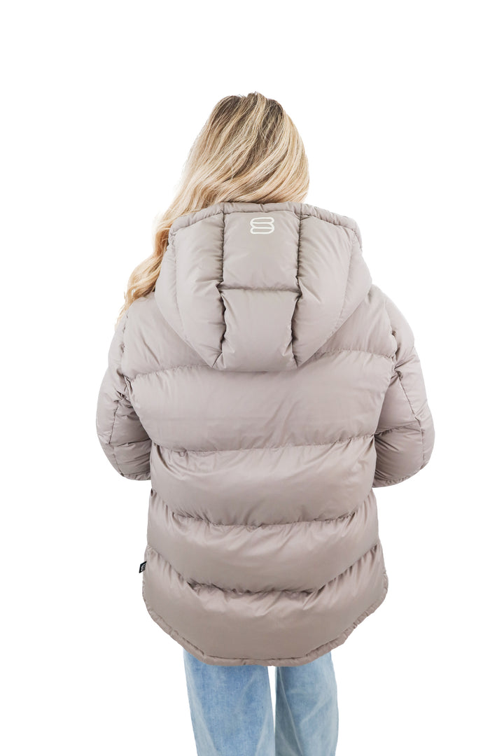 aritizia super puff grey jacket (m; retail $250)