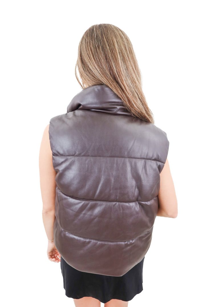 gap brown vegan leather puffer vest (s; retail $99.99)