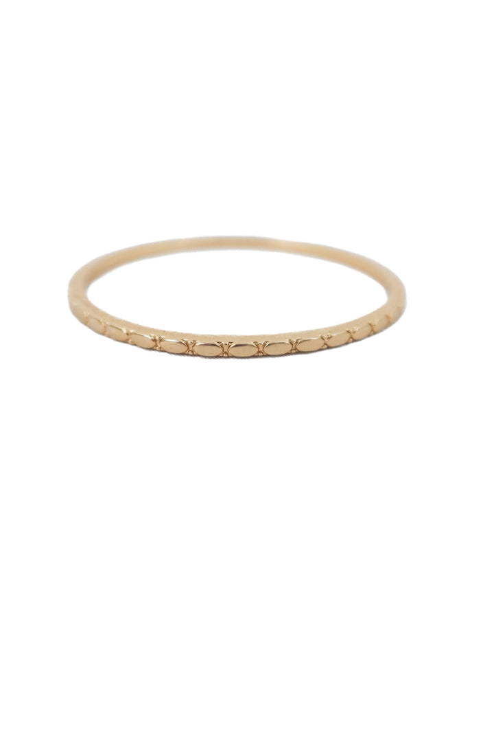 thin gold bangle