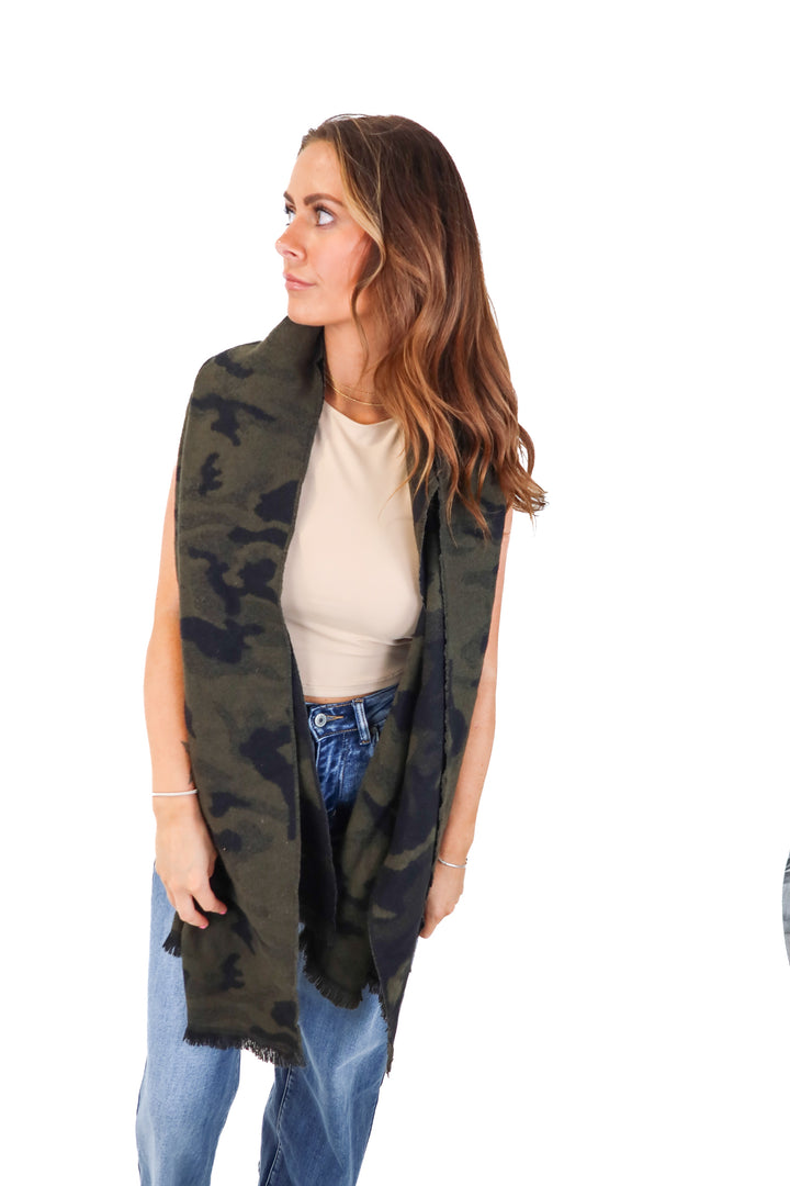 banana republic camo scarf