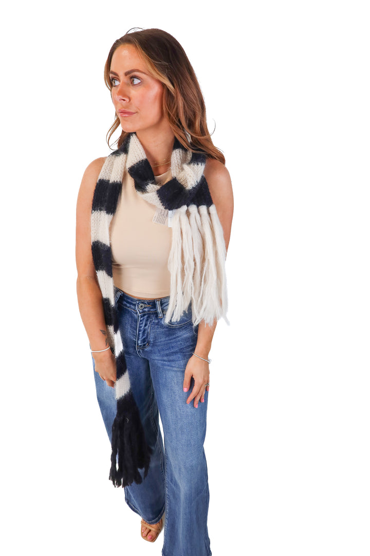 forte forte black/white scarf NWT (retails $238)