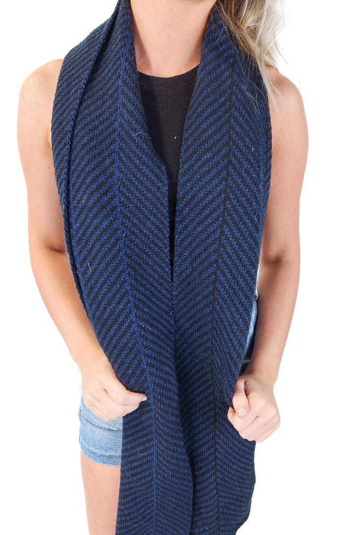 gallery seven navy/black chevron scarf NWT
