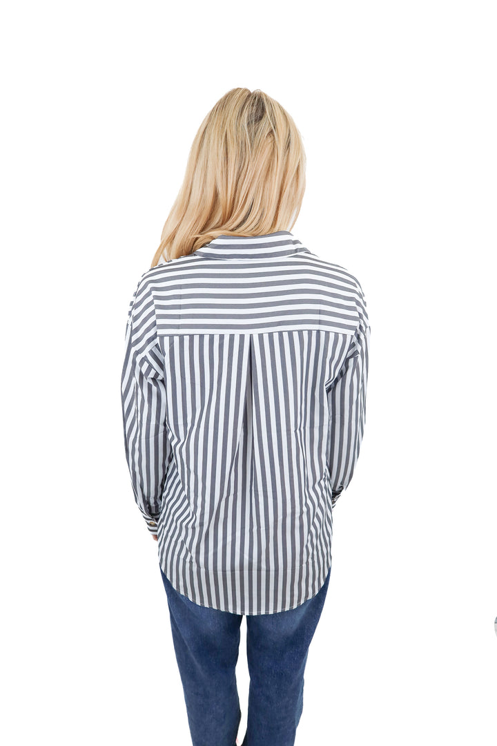 hotouch grey striped button up top NWT (s)