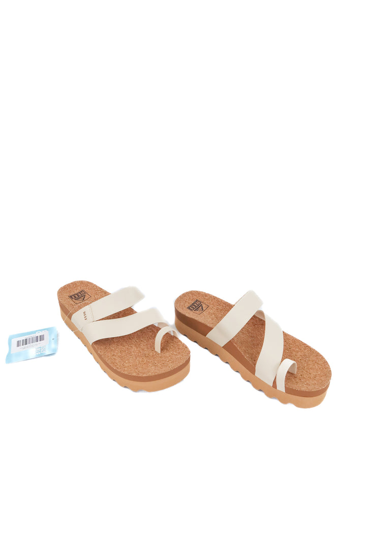 reef vista hi layla platform sandals nwt (9; retail $75)
