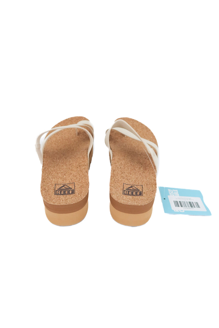 reef vista hi layla platform sandals nwt (9; retail $75)