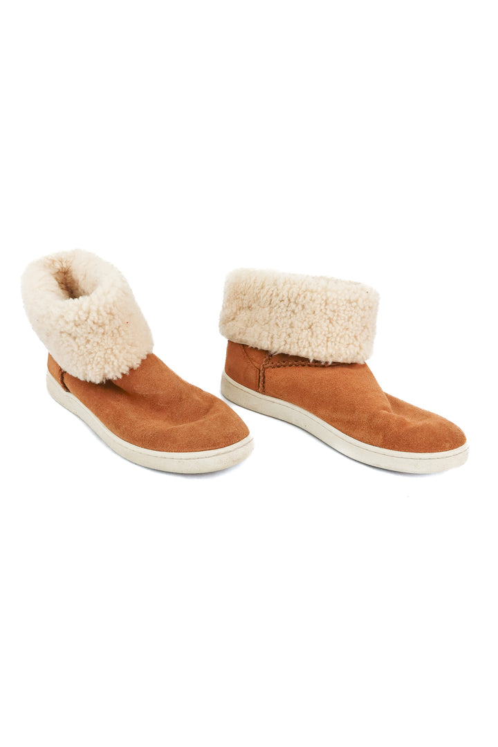 ugg brown sherpa booties (9.5; retail $170)