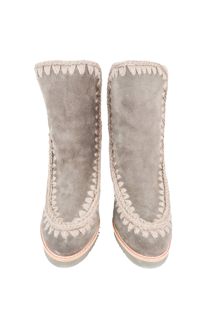 Mou gray suede boots NWT (39; retail $544)