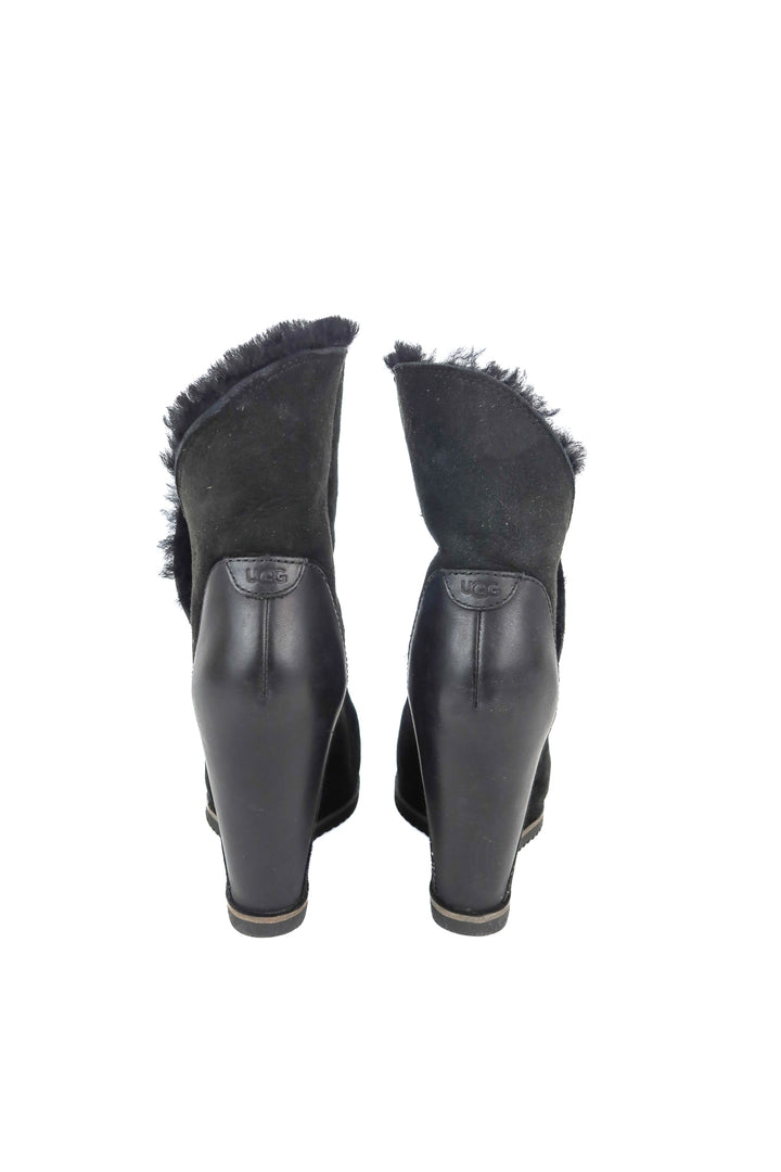 Ugg wedge suede black boots