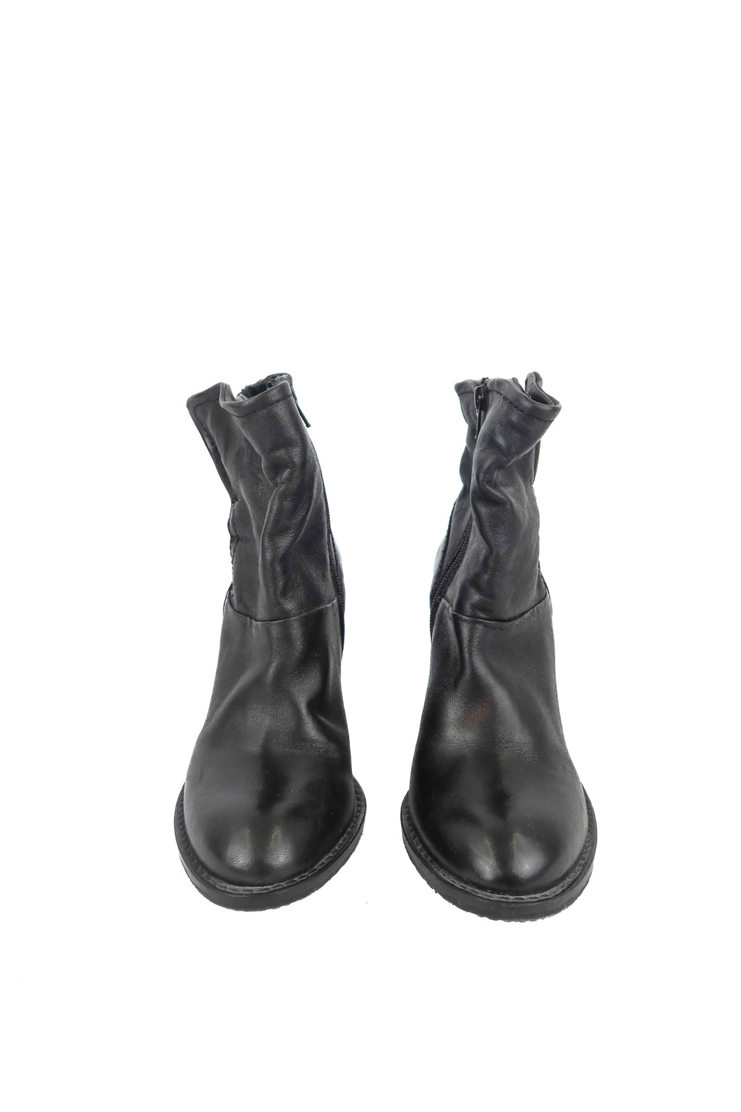 Steve Madden black leather booties (8.5)