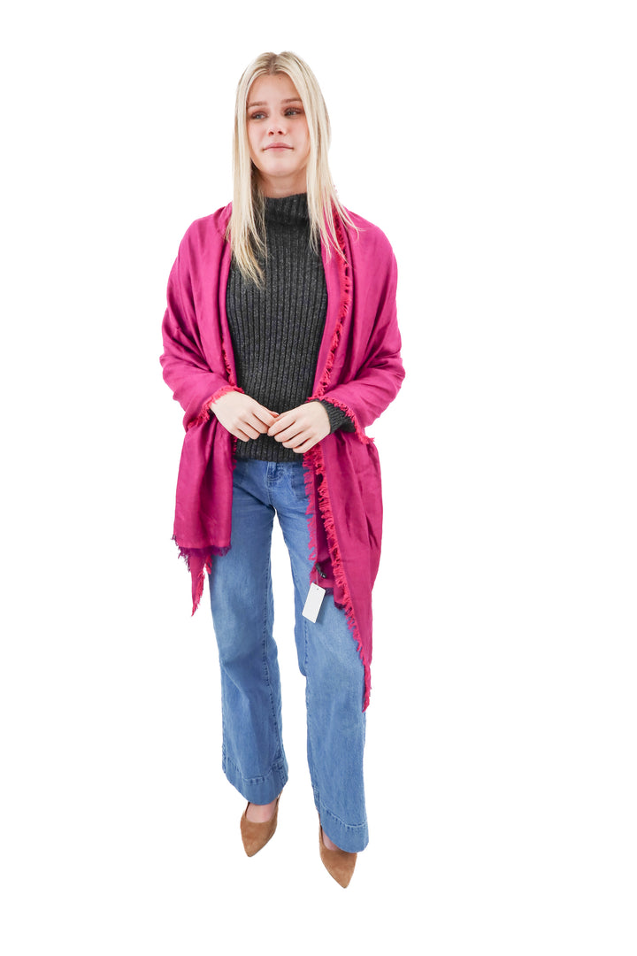 saks 5th avenue fuchsia cashmere scarf (retail $179)