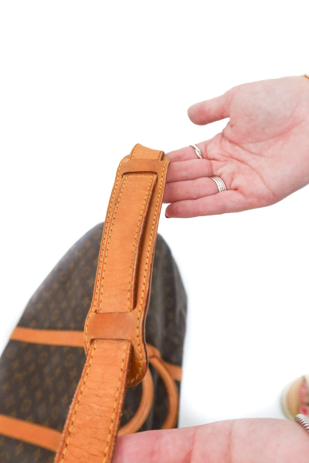 Louis Vuitton Keepall 60 monogram canvas (est. retail $2,700)