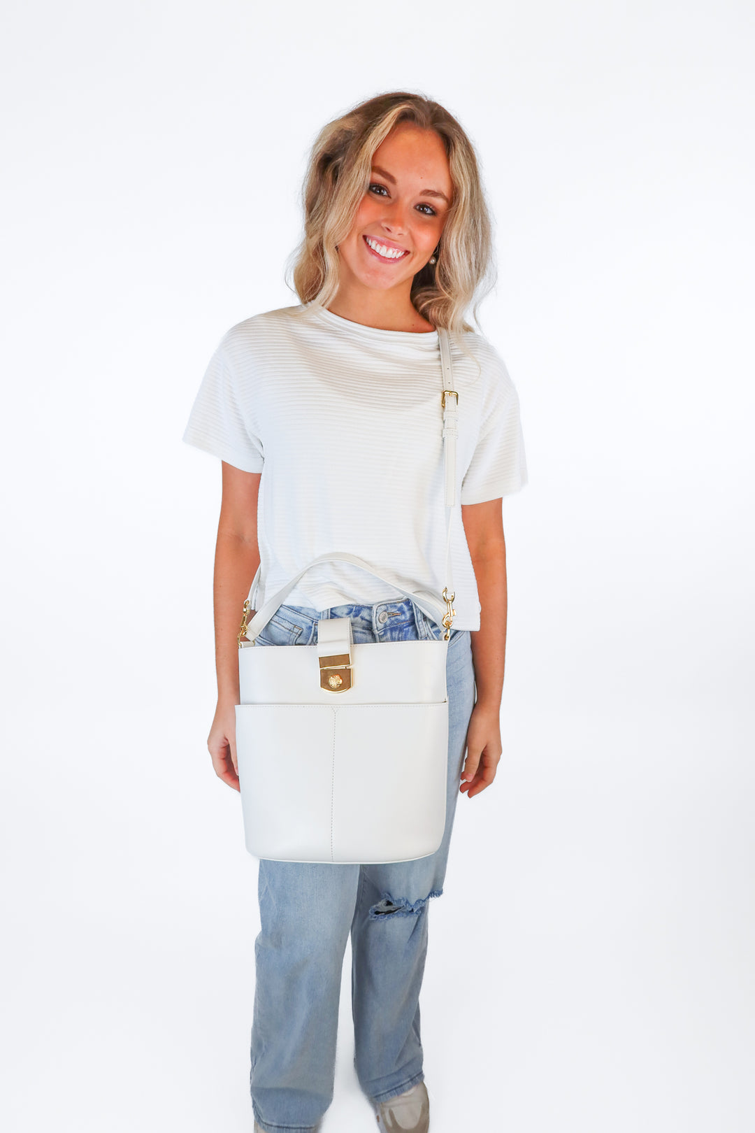 Veronica Beard White Leather Bucket Bag * NWOT ($700)