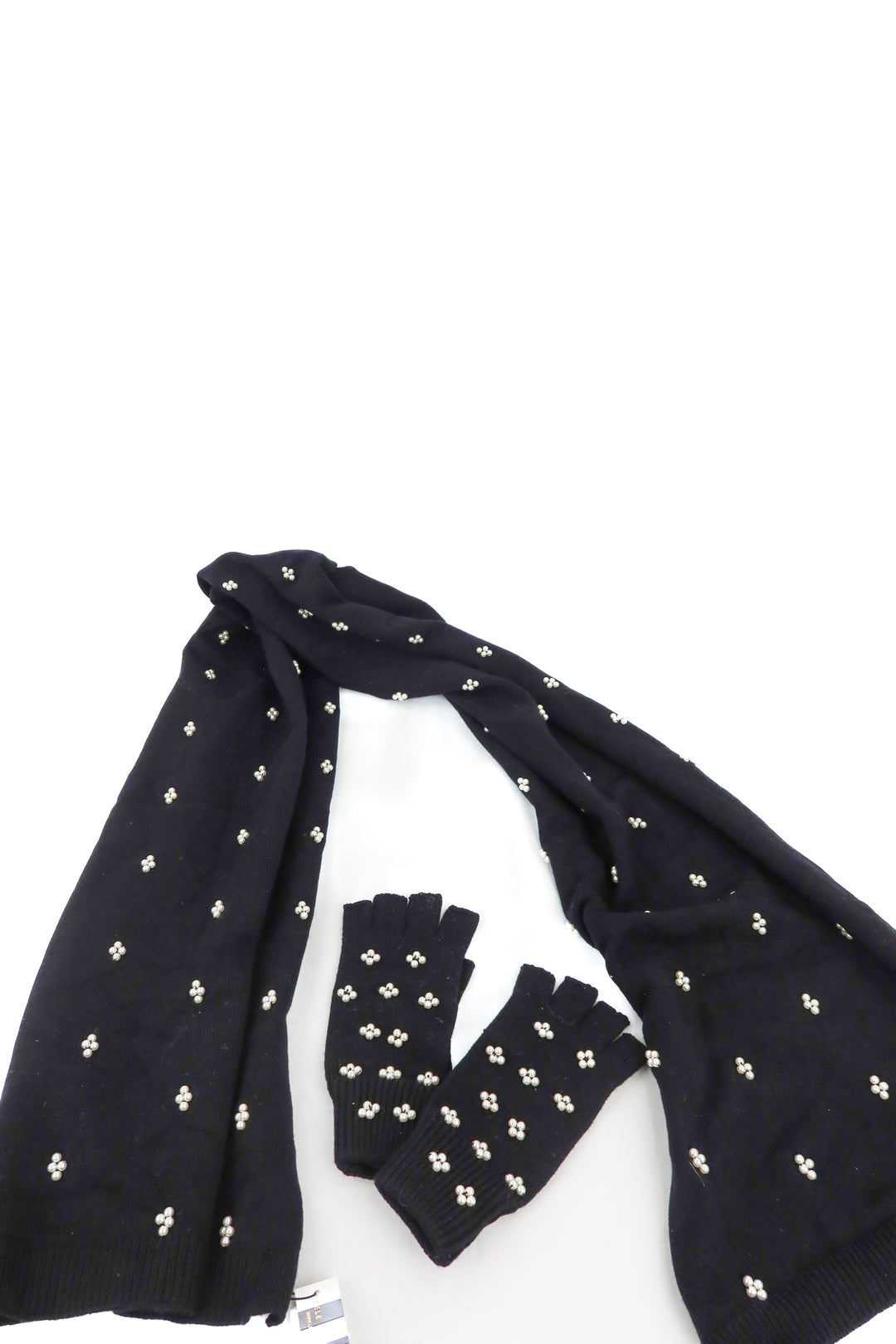 Lele Sadougi pearl cluster scarf and gloves NWT (retail $290)