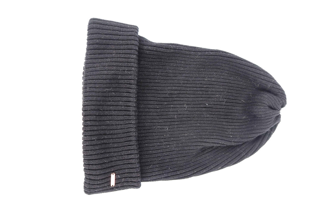 Free people black beanie (retail $30)