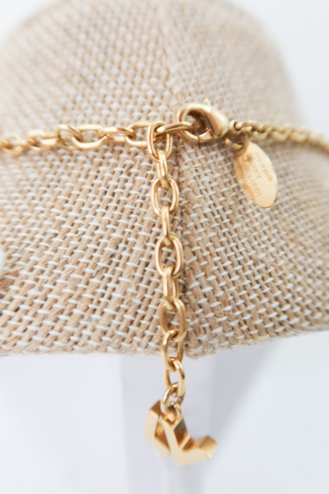 Louis Vuitton Resin Pearl Necklace (retail $483)