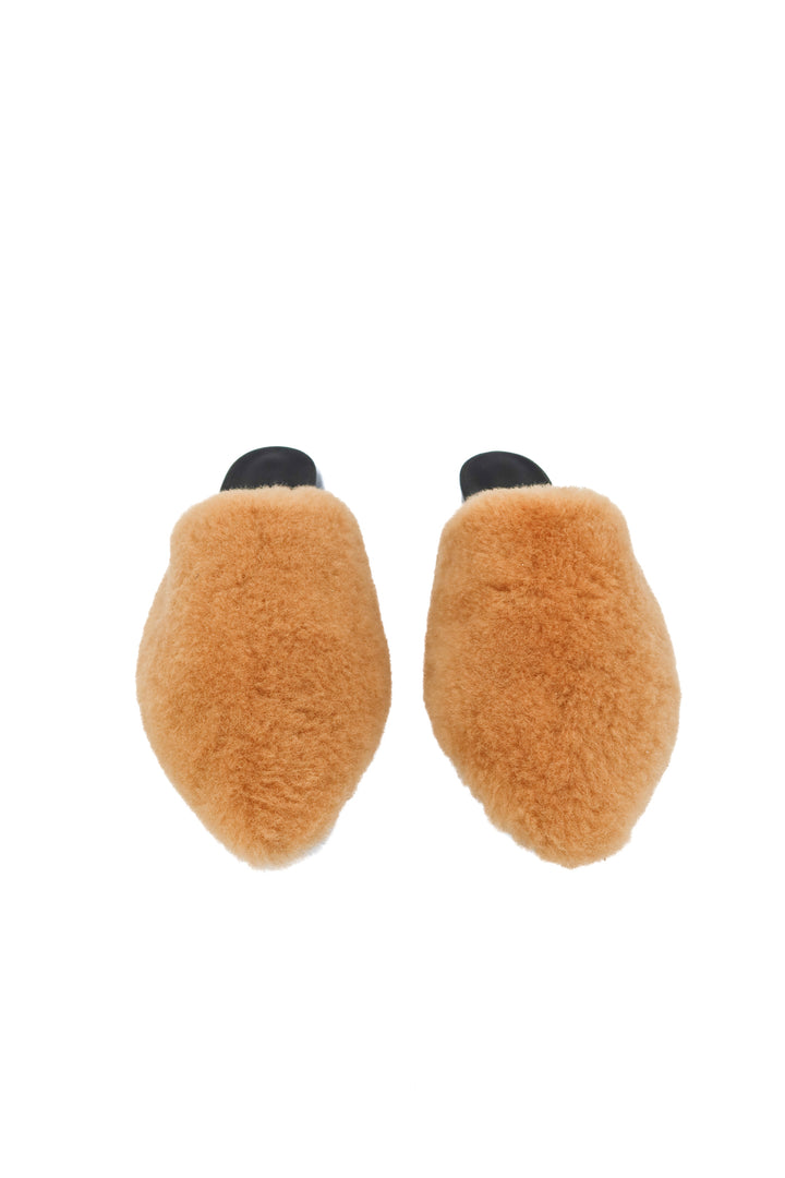 Jenni Kayne shearling tan slides NWOT (39/ US 8-9; retail $425)