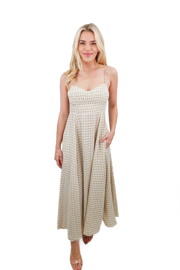 Vici neutral checkered maxi dress (retail $74)