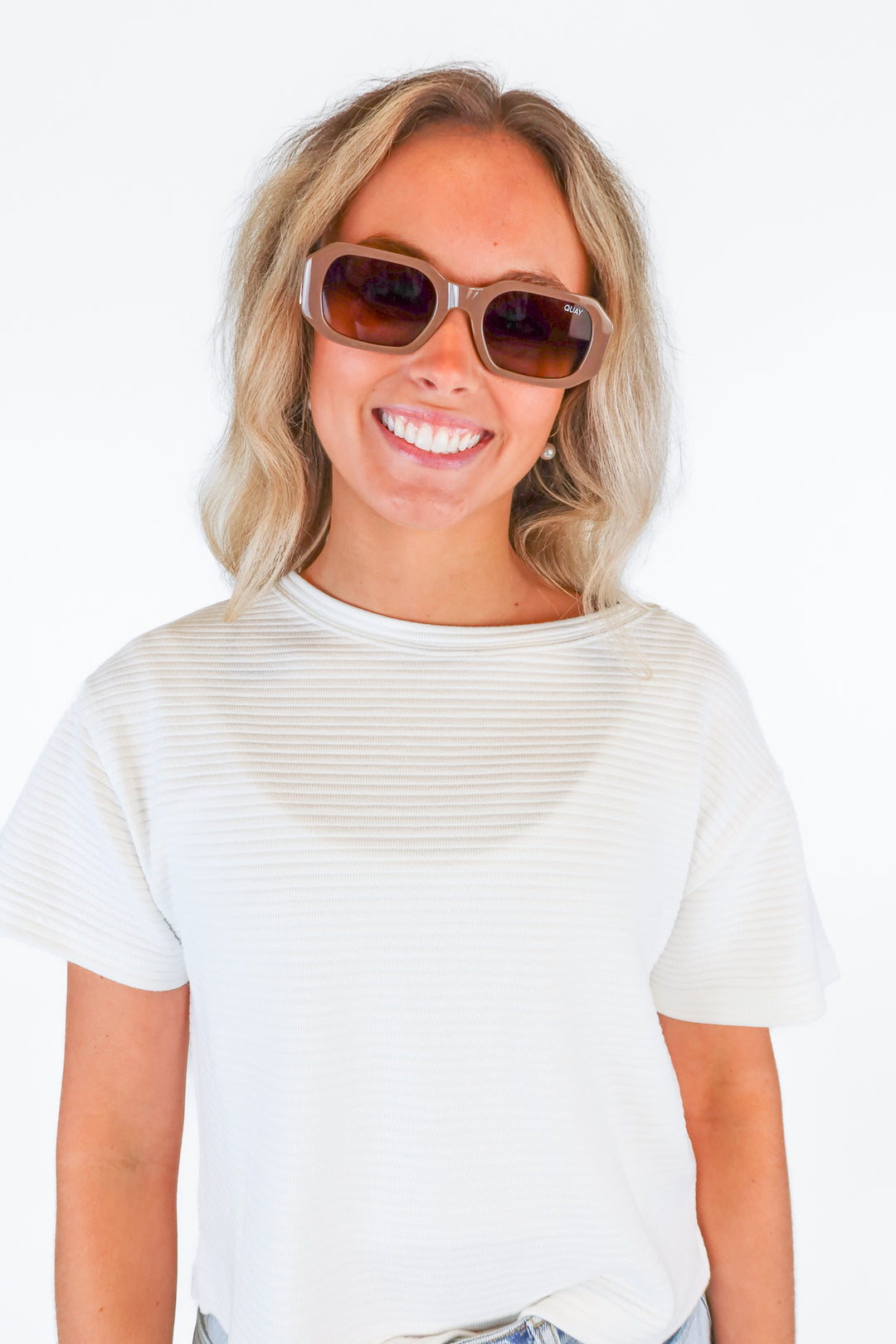 Quay mauve oval sunglasses