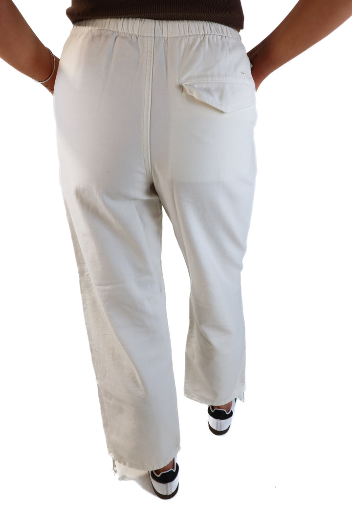 TNA cream cargo Pants NWT (XS; retail $128)
