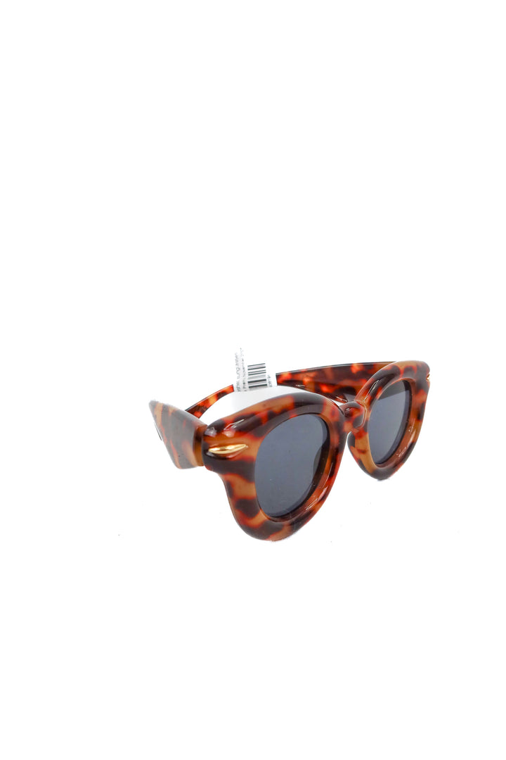 Brown tortoiseshell sunglasses