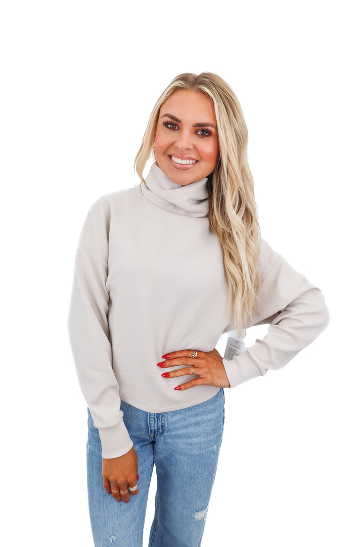 Rhone cream turtleneck sweatshirt NWT  (XS)