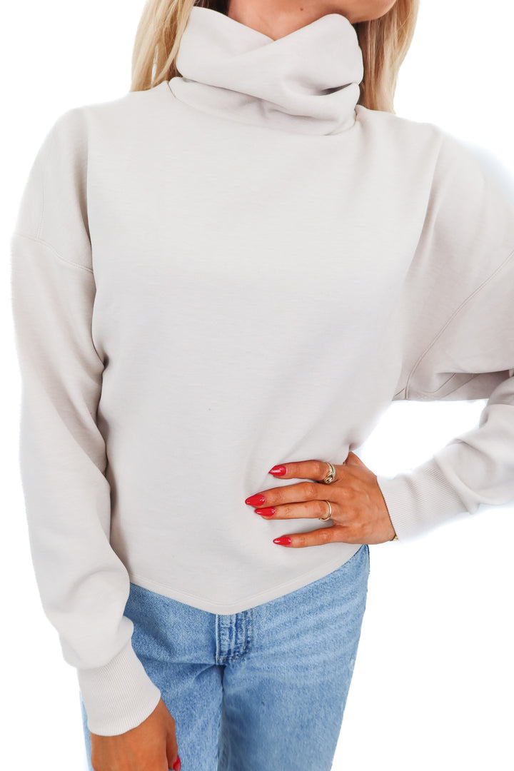 Rhone cream turtleneck sweatshirt NWT  (XS)