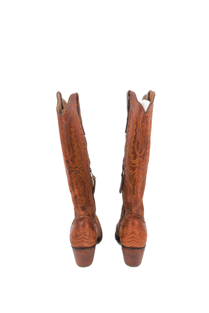 Ariat brown leather cowboy boots (7; retail $169.95)
