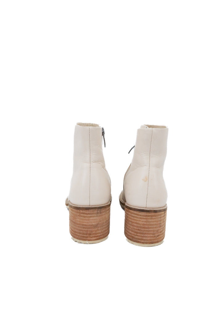 ecco cream bootie (38; retail $200)