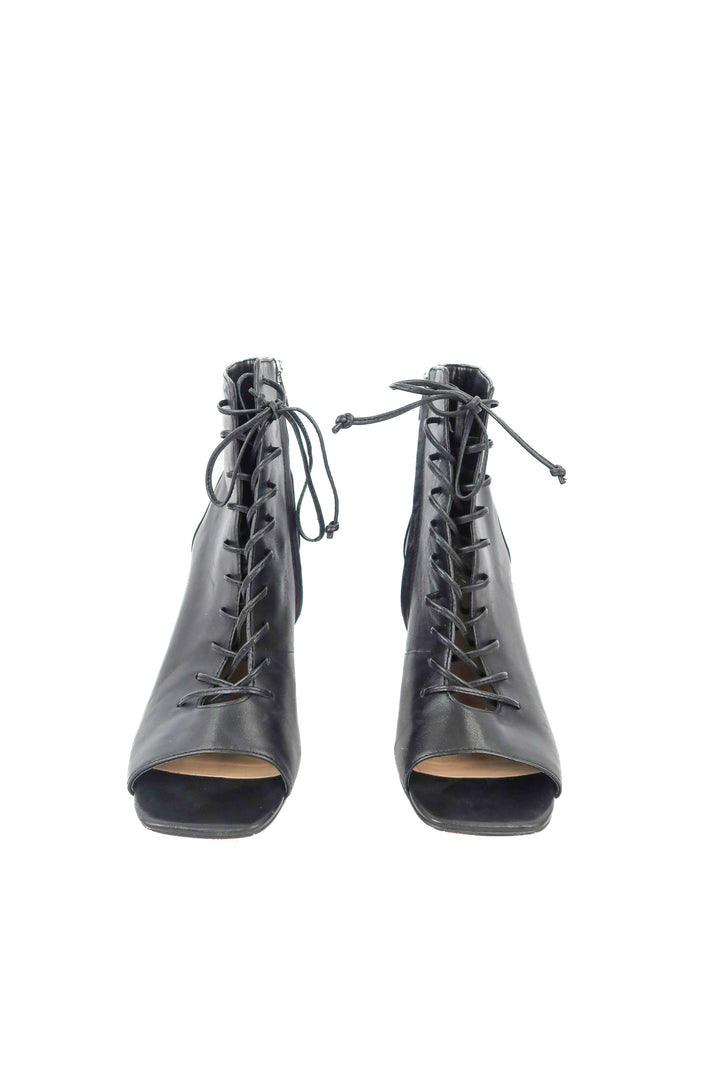 Vinco Camuto black lace up heels (7.5)