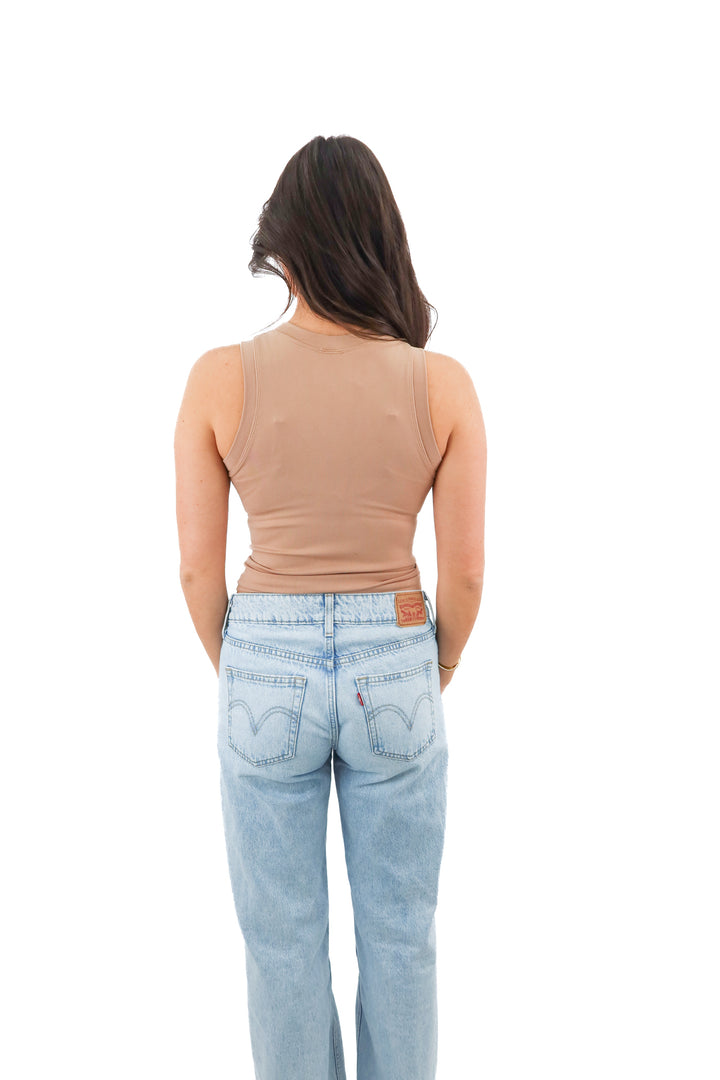 dynamic tan sculpting tank top (os)