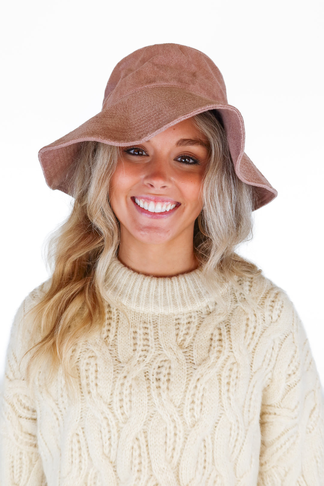 Wyeth blush suede bucket hat