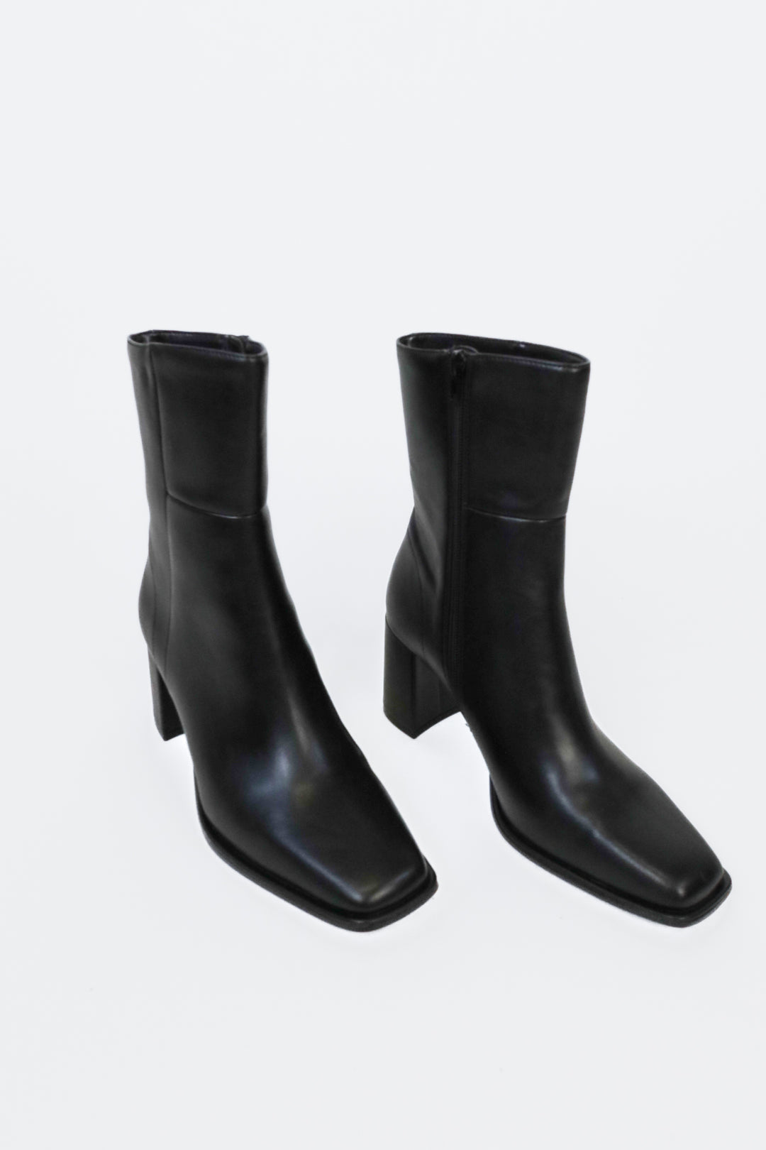 Madden girl black square toe booties NWOT (8.5)