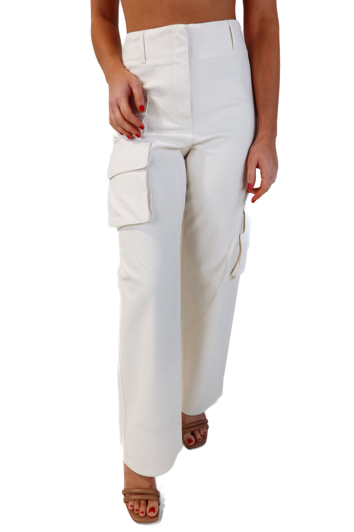 Wilfred cream cargo pants (4; retails for $128)