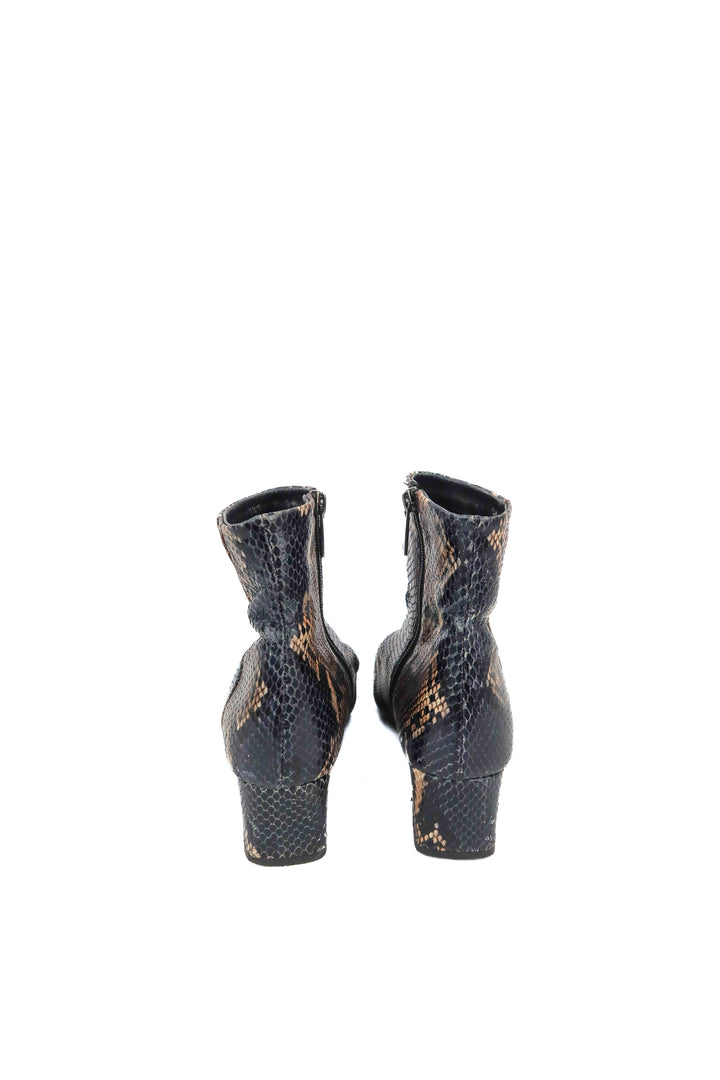 Aquatalia snakeskin booties (9.5; retail $395)