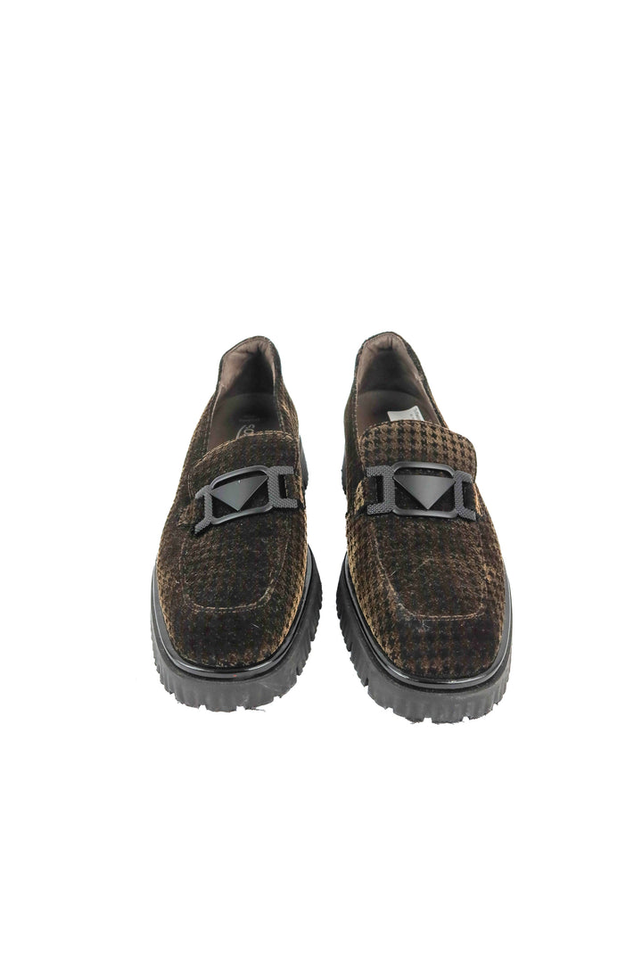 Softwaves velvet mules (40; retail $280)
