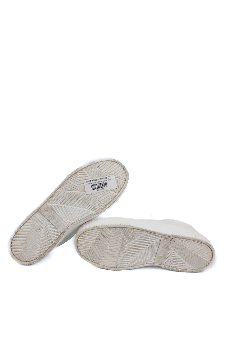 Reef white sneakers (7)