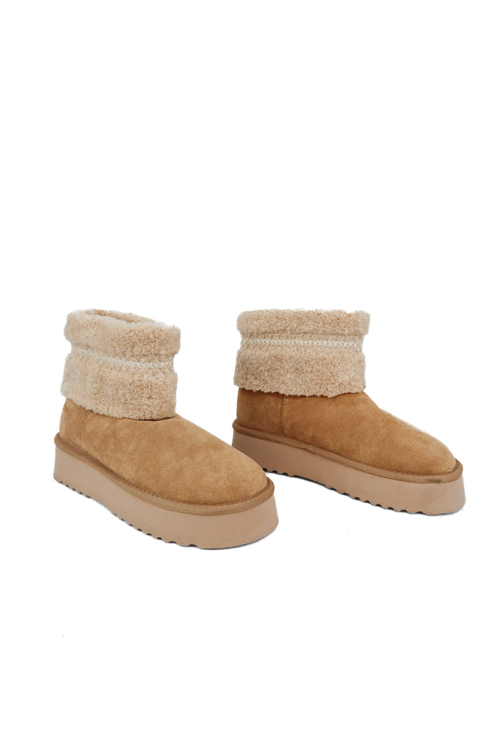 Yellowbox midi fur boots NWT (7)