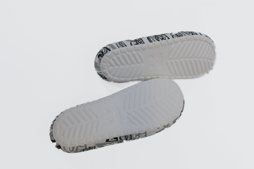 Crocs Pringles Slide Sandals NWT (9; retail $74.99)