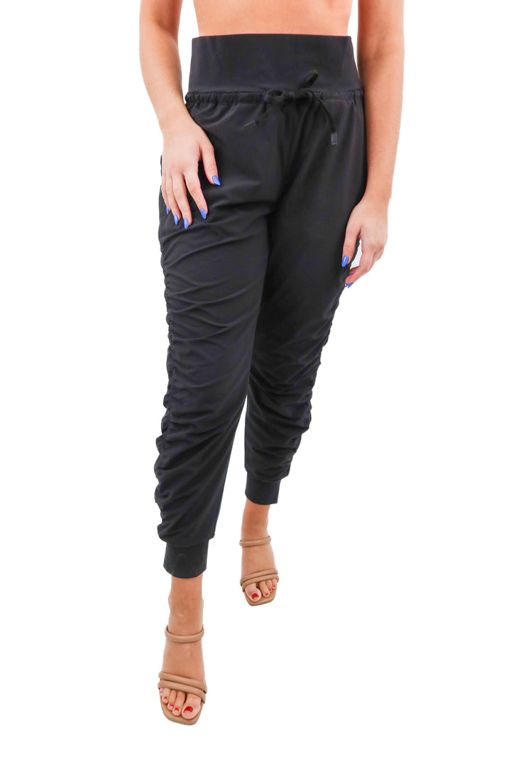 athleta black attitude lined jogger pants (4)